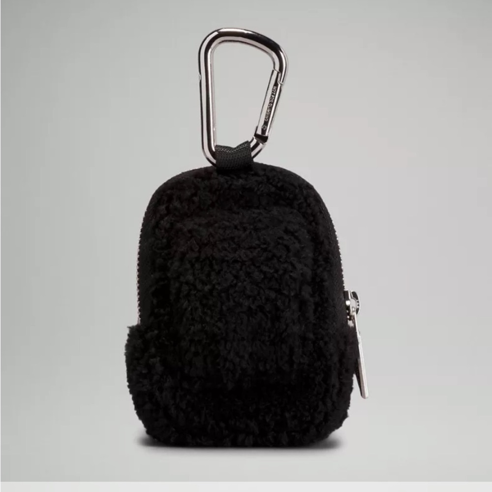 Lululemon Nano Clip-on / Belt-loop Fleece Black Backpack - Picture 4 of 8